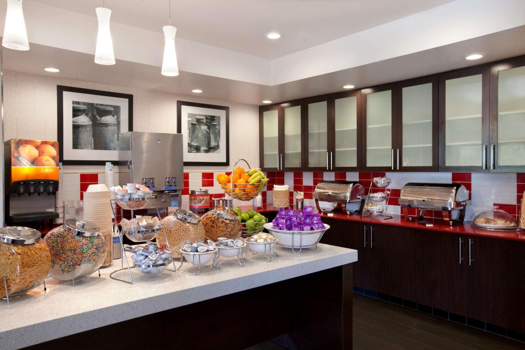Hampton Inn & Suites Anaheim גרדן גרוב מראה חיצוני תמונה