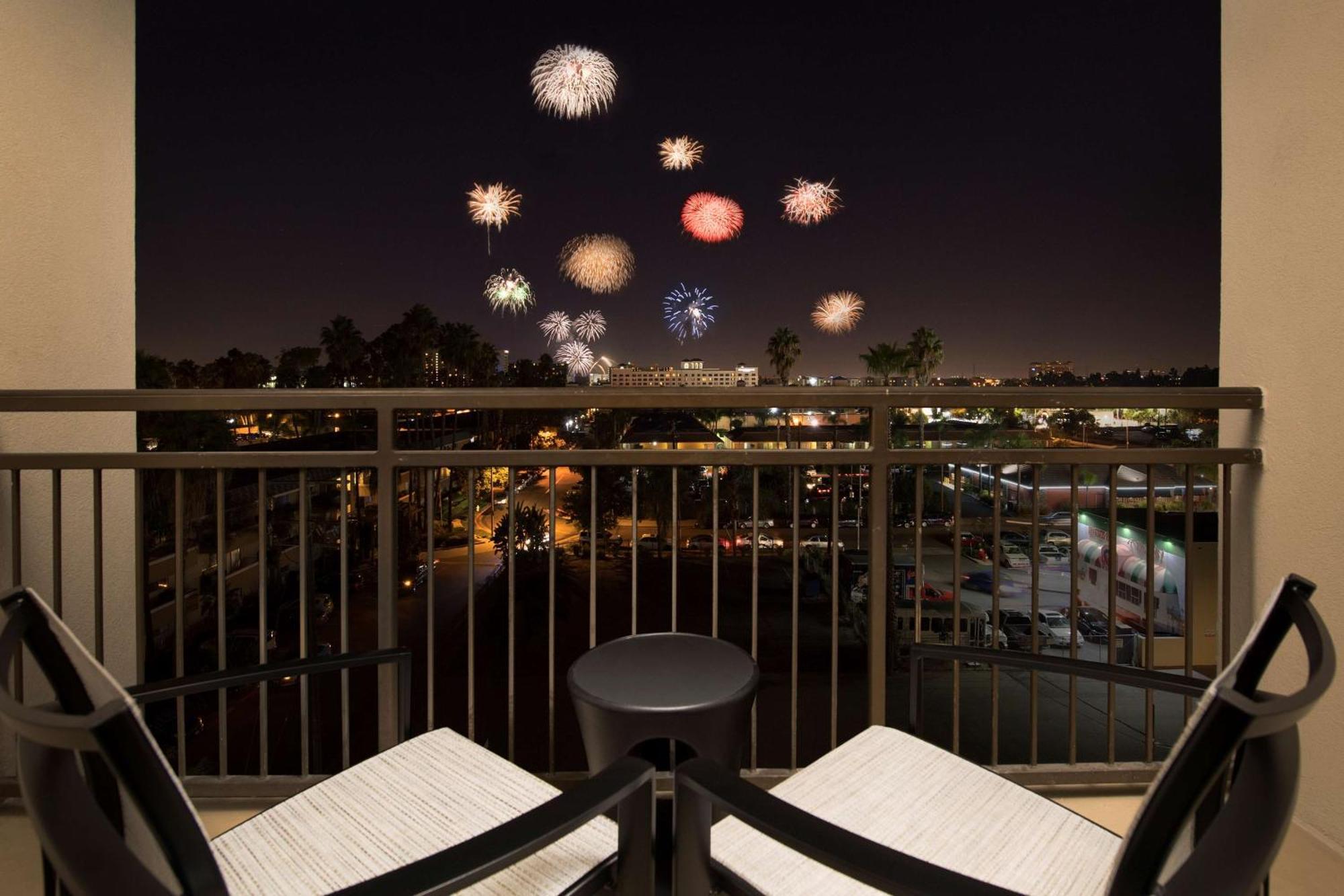 Hampton Inn & Suites Anaheim גרדן גרוב מראה חיצוני תמונה