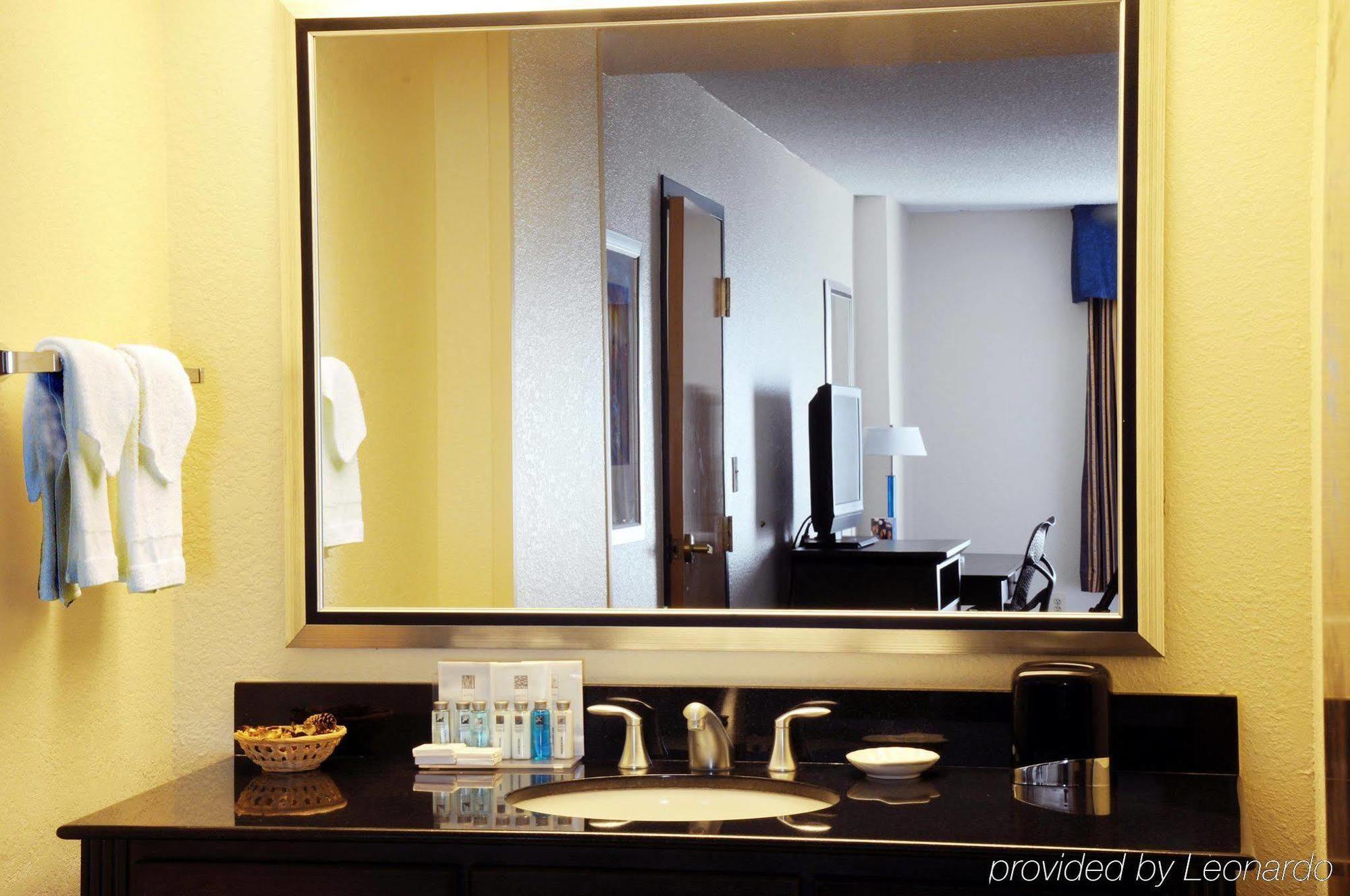 Hampton Inn & Suites Anaheim גרדן גרוב חדר תמונה